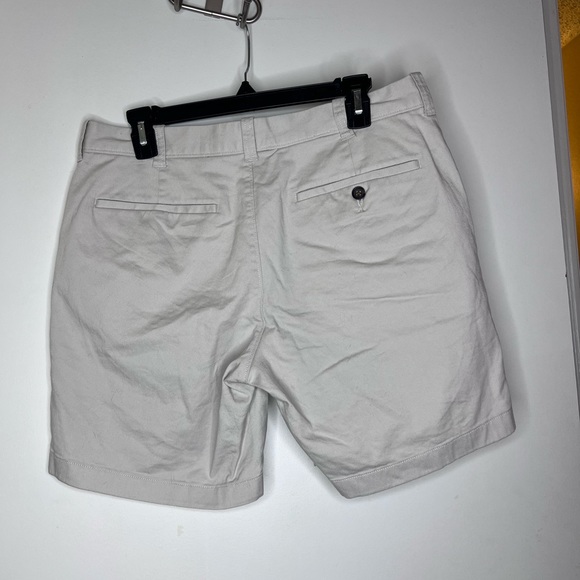 Mens J.Crew 7” stretch chino short - 32 waist - Picture 2 of 3